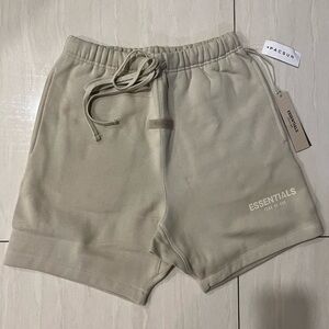 Fear of god essentials sweat shorts size xs